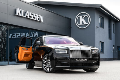 The latest top luxury armored vehicles based on an extended Rolls-Royce Ghost

Armored Rolls-Royce GHOST
